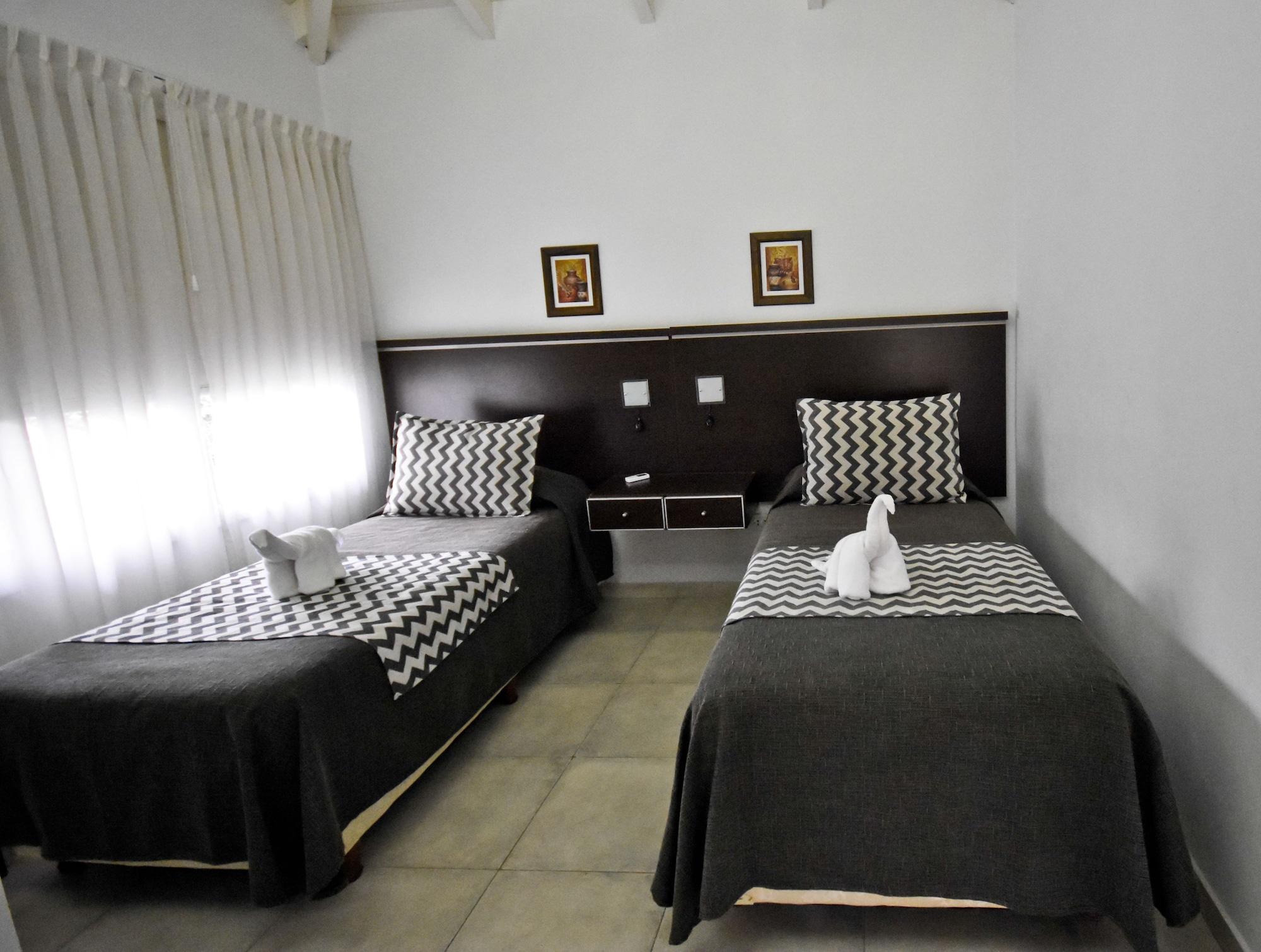Villa La Font Apart Hotel & Spa Вилья-Карлос-Пас Экстерьер фото