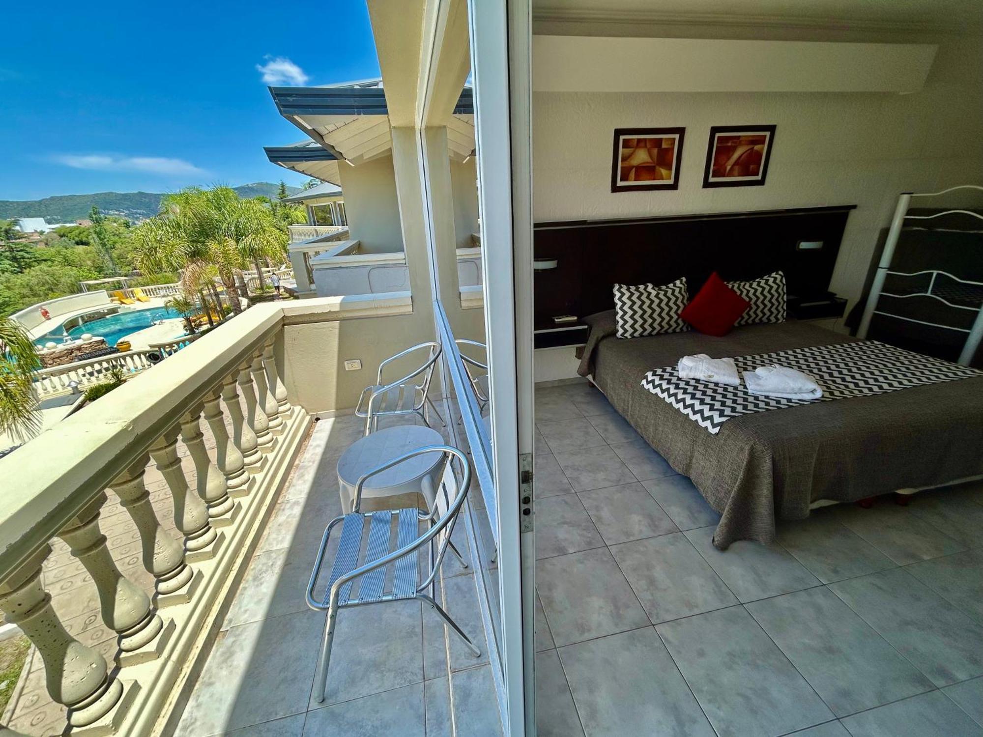 Villa La Font Apart Hotel & Spa Вилья-Карлос-Пас Экстерьер фото