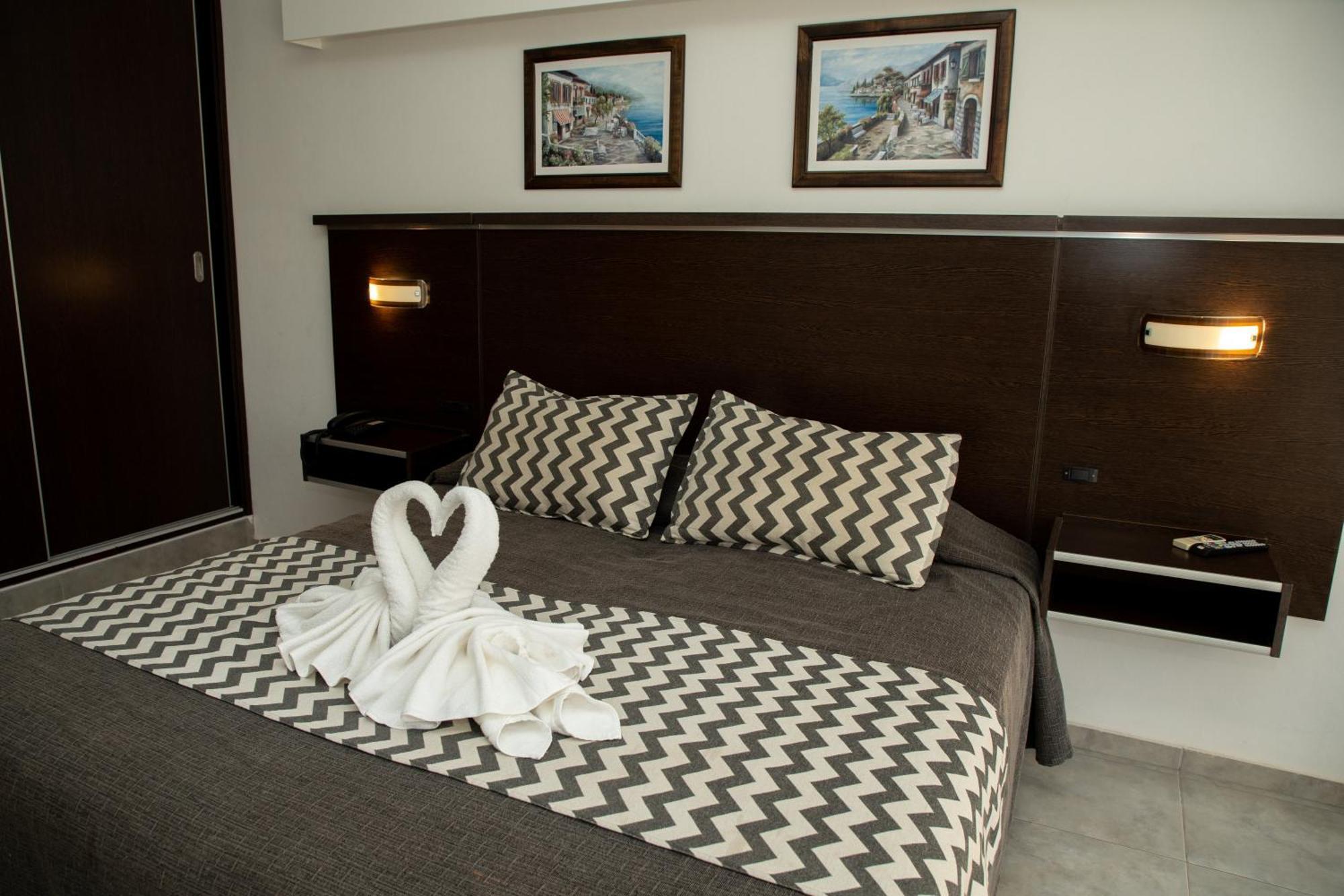 Villa La Font Apart Hotel & Spa Вилья-Карлос-Пас Экстерьер фото