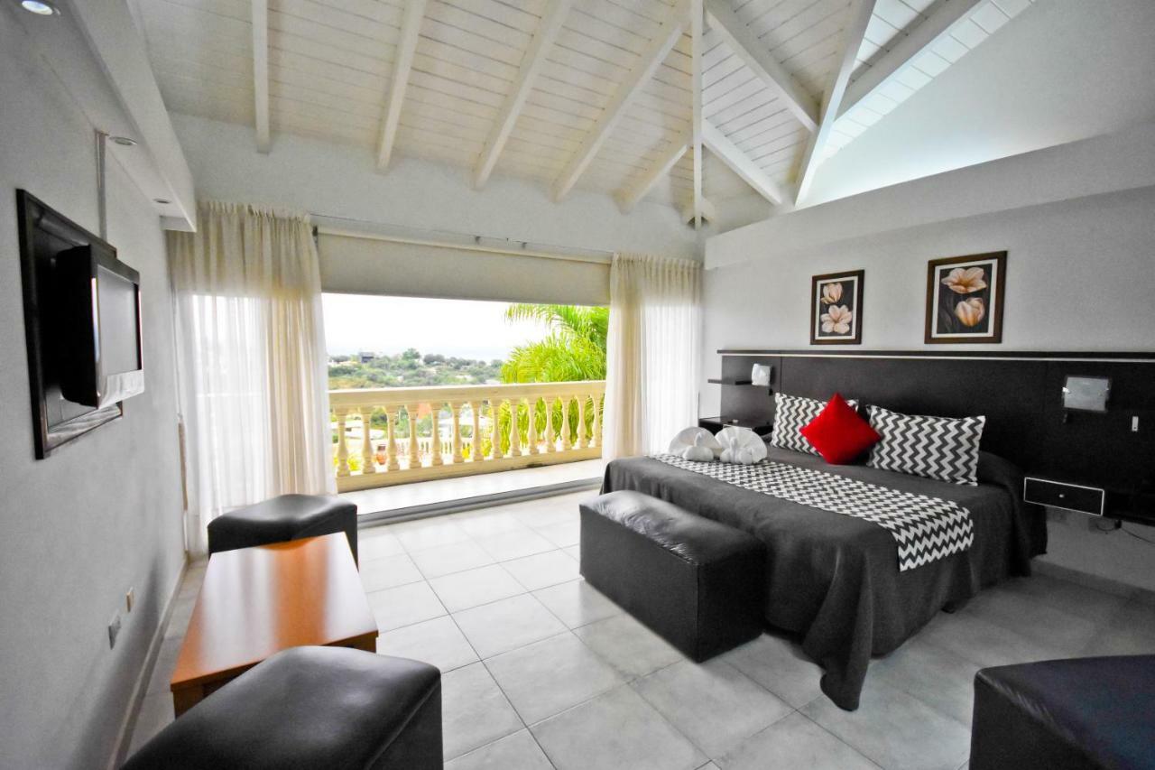 Villa La Font Apart Hotel & Spa Вилья-Карлос-Пас Экстерьер фото